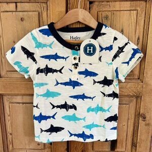 Hatley 2T Shark T-Shirt Blue White Button Chest Short Sleeve Toddler Size 2 Boys